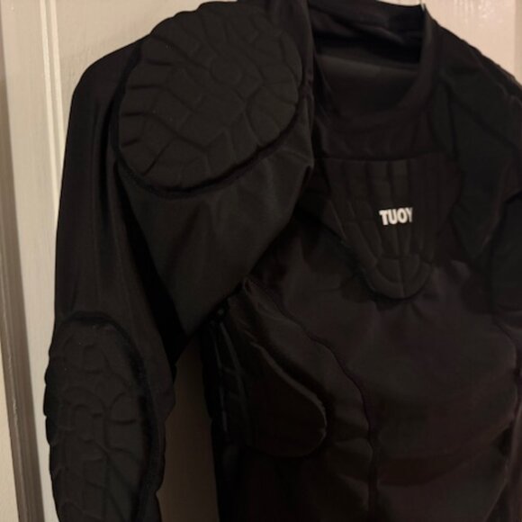 TUOY Youth Padded Chest Baseball/Football Rib Protector Shirt- Black long sleeve - Picture 3 of 7